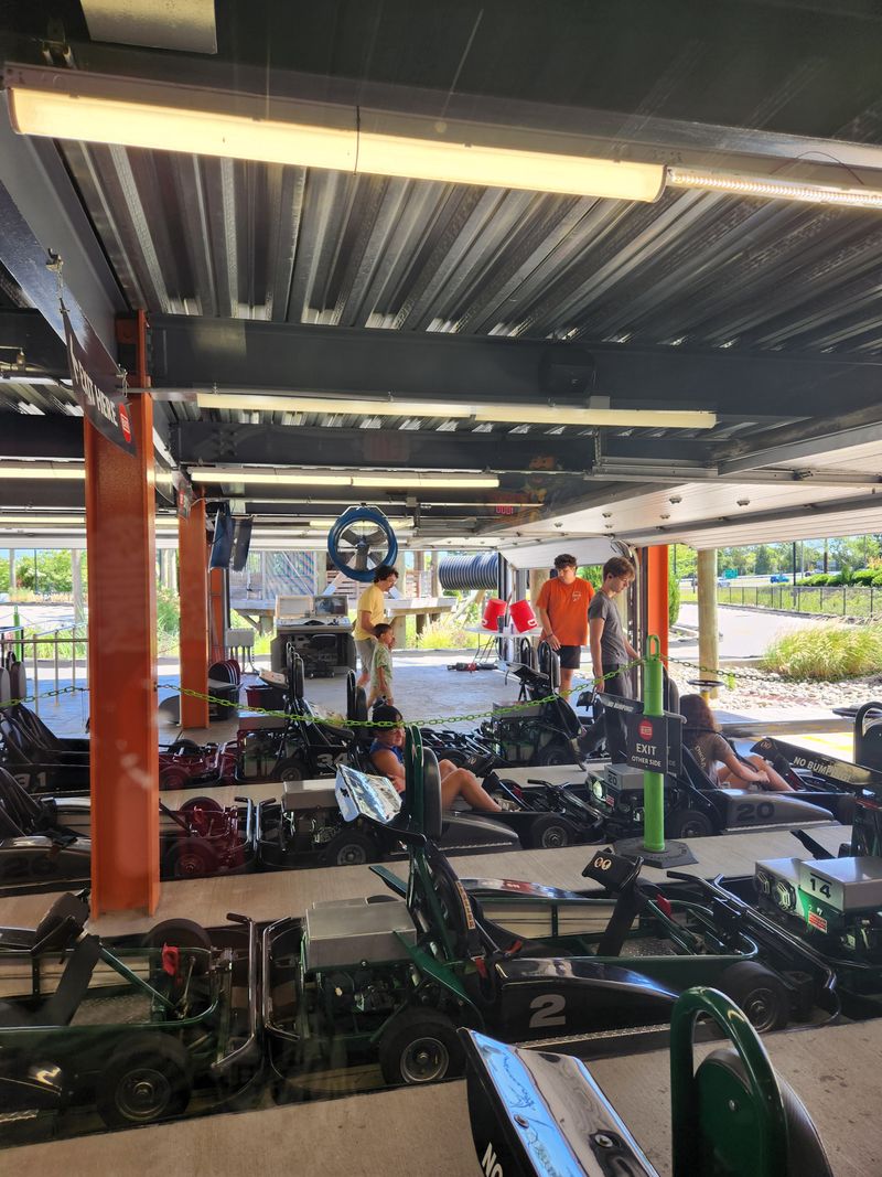 Location Near Long Beach Island and Holiday Inn Accommodations