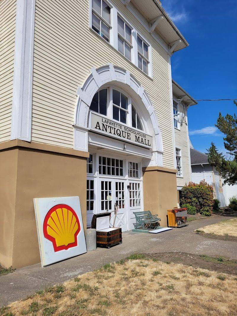 A Historic Building That Sets the Mood Instantly