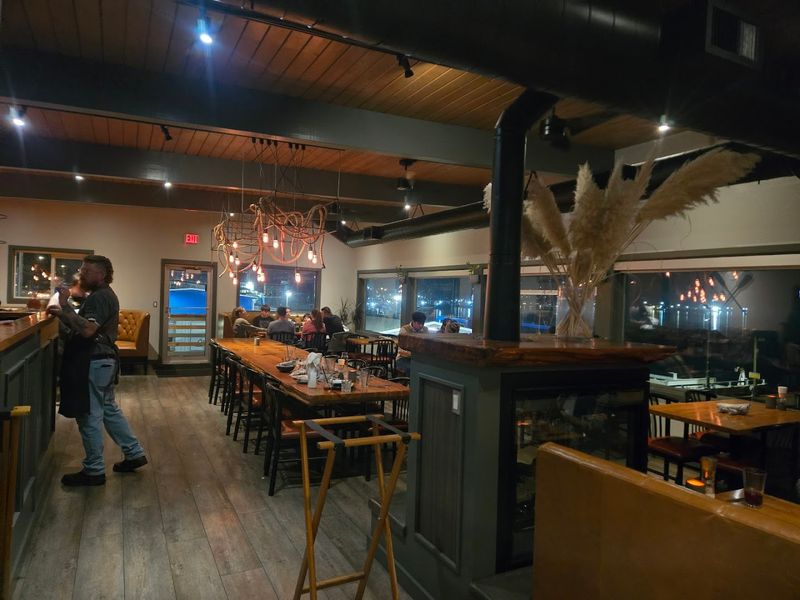 Service That Matches the Setting