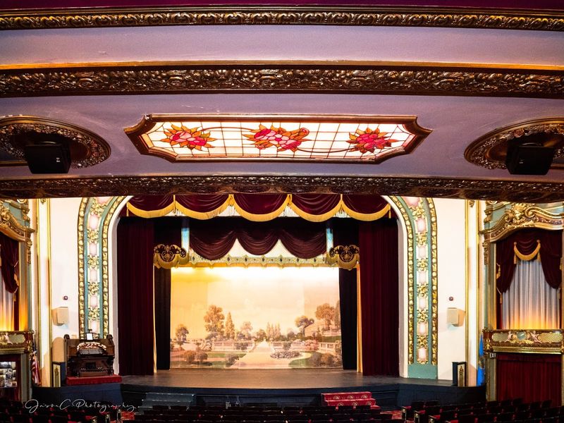 Gold Details Cover Every Corner You Look At