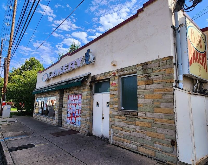 Visiting B&W Bakery: What to Know Before You Go