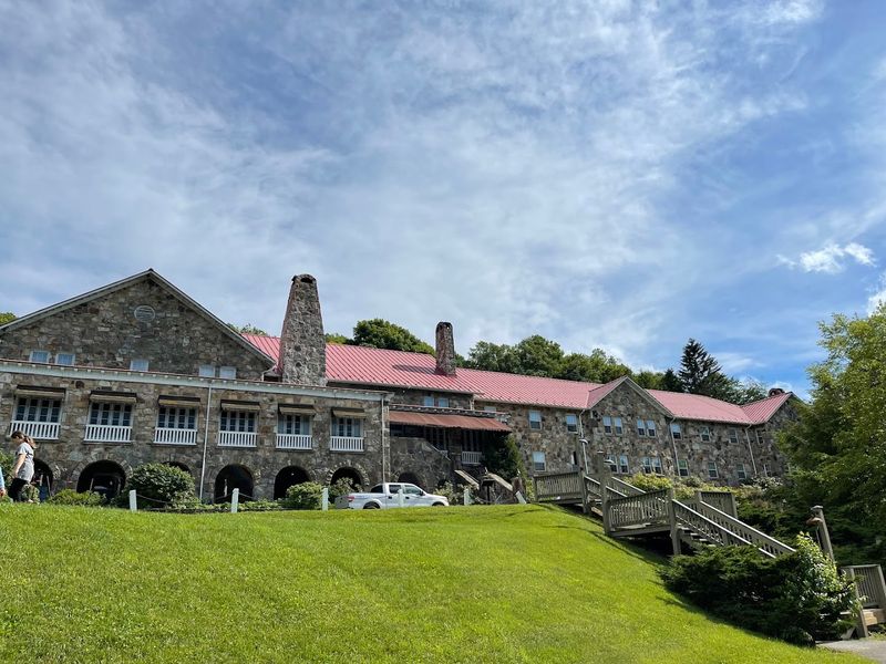 Planning Your Spring Visit to Pembroke