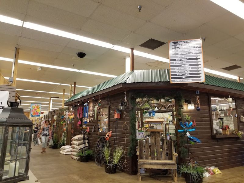 A First Stop That Feels Built Around Comfort Food