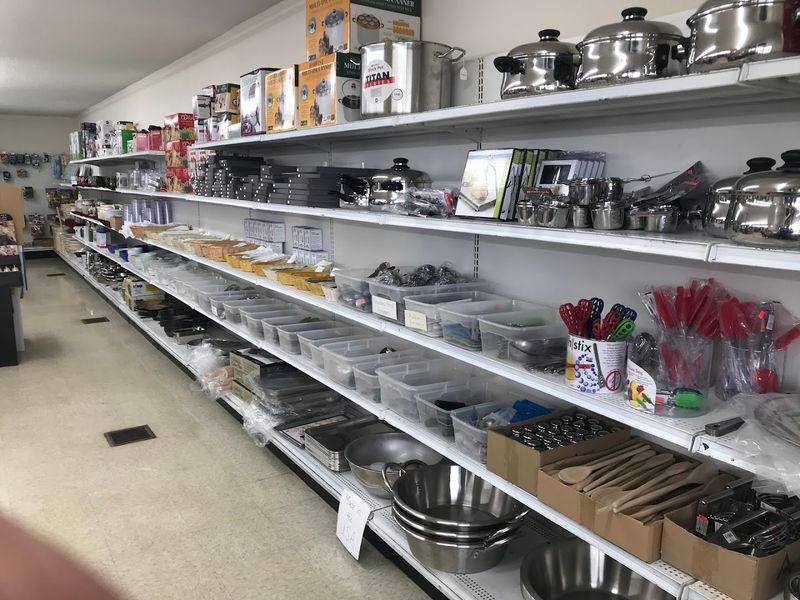 Bakeware And Kitchen Finds Add To The Temptation