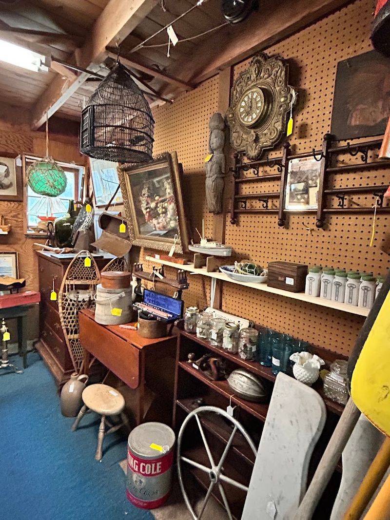 Vintage Home Pieces That Make You Start Mentally Redecorating