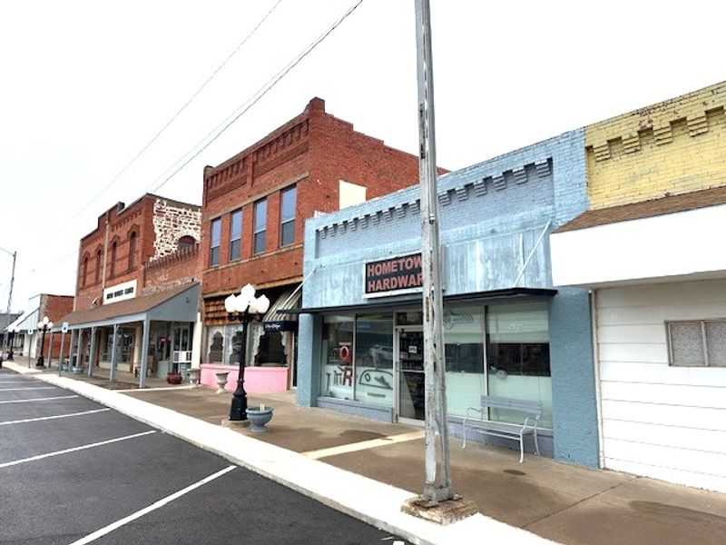 Oklahoma Summer Heat Is Real and You Should Absolutely Plan for It