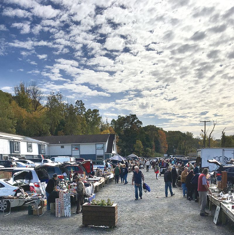 Golden Nugget Antique Flea Market: A Weekend Institution Since 1967