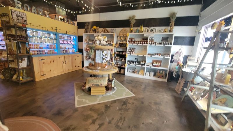 The Honey House (Roark Acres Honey, Bees & more), Jenks