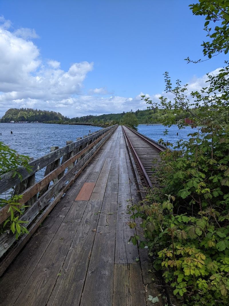 Lagoon Road Trailhead: The Quiet End Worth Discovering