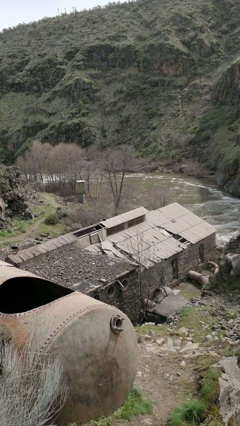 The Abandoned 1910 Hydroelectric Powerhouse