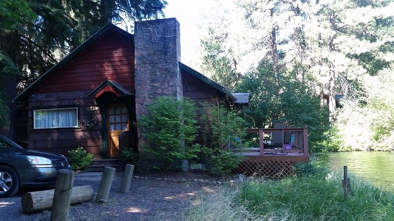 Waking Up to the Sound of the Metolius River
