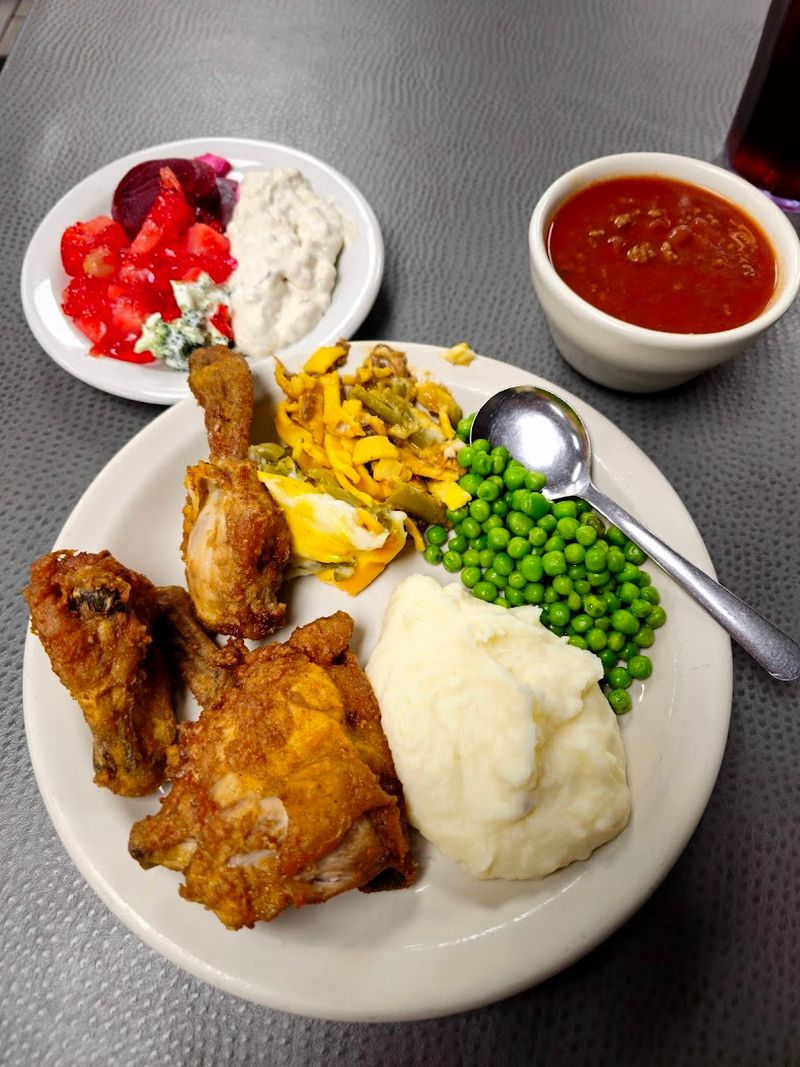 Amish-Influenced Home Cooking Sets This Place Apart