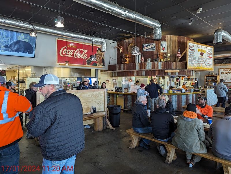 The Atmosphere Inside the Dining Room