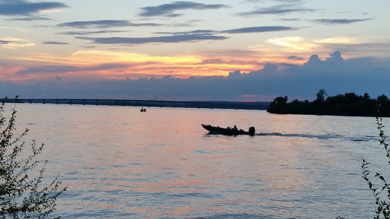 Grand Lake Is the Star of the Show