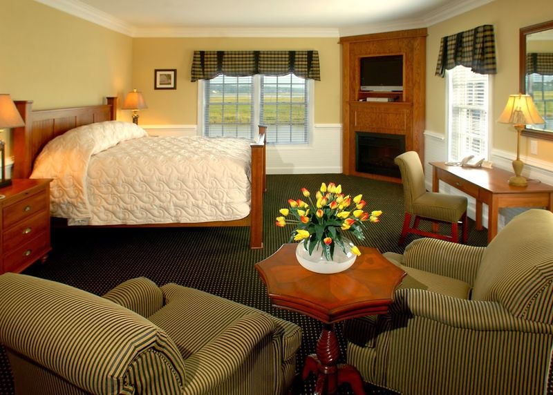 Fireplaces, Jacuzzis, and Luxurious Suite Amenities