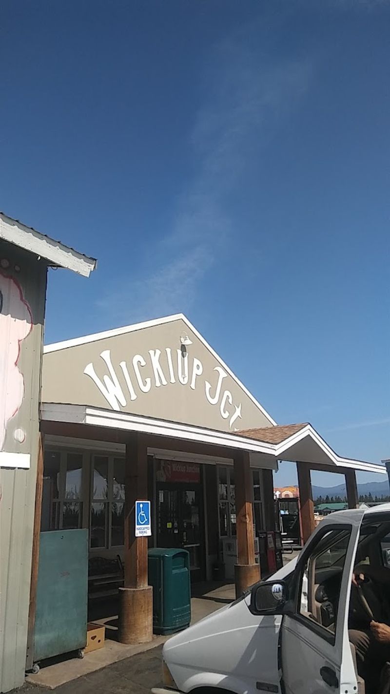 A Fuel Stop That Goes the Extra Mile