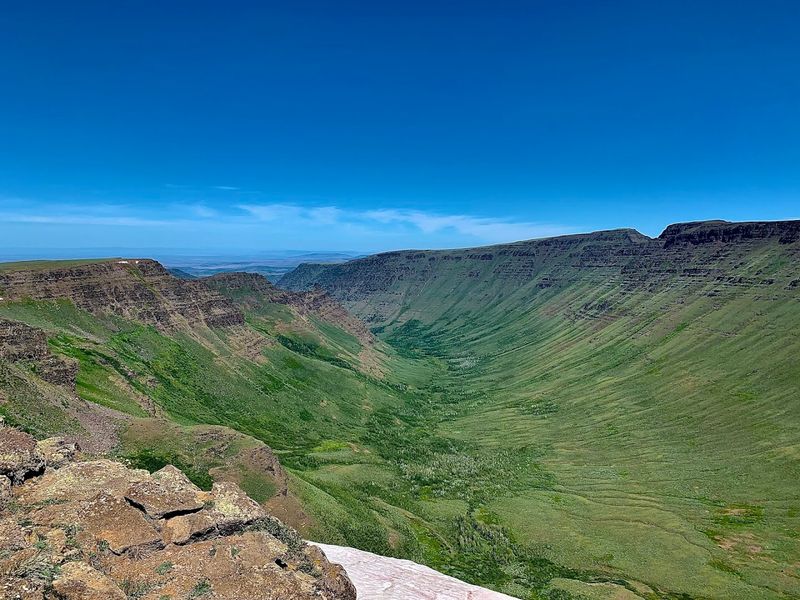 Kiger Gorge: The Canyon That Stops You Cold