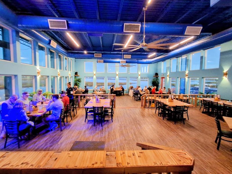 Nearby Restaurants and Local Seafood