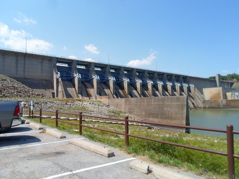 Hiking and Biking Trails Around the Lake