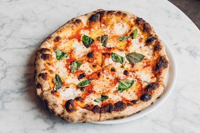 Wood-Fired Pizzas That Earned Global Recognition