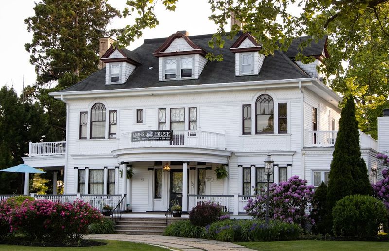 Weddings and Private Events: A Venue That Does the Heavy Lifting