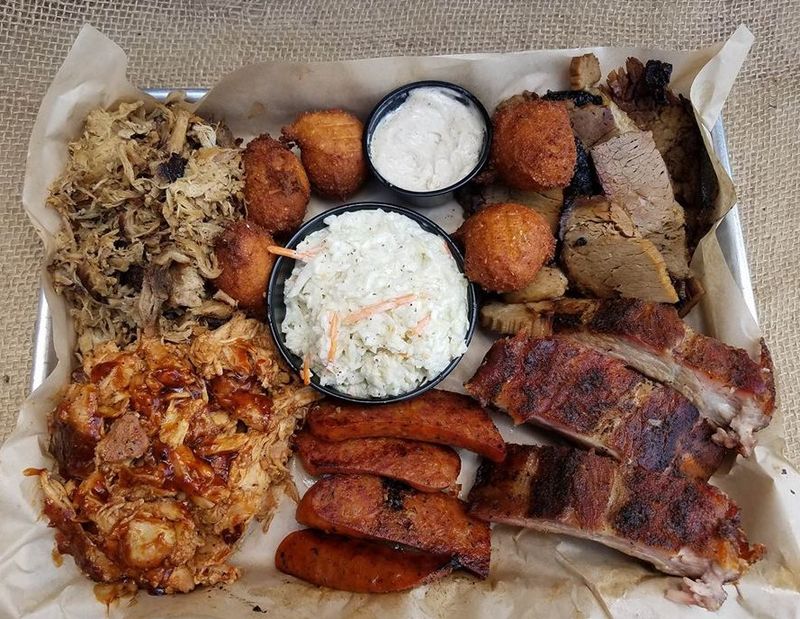 A Menu That Refuses to Pick Just One Lane