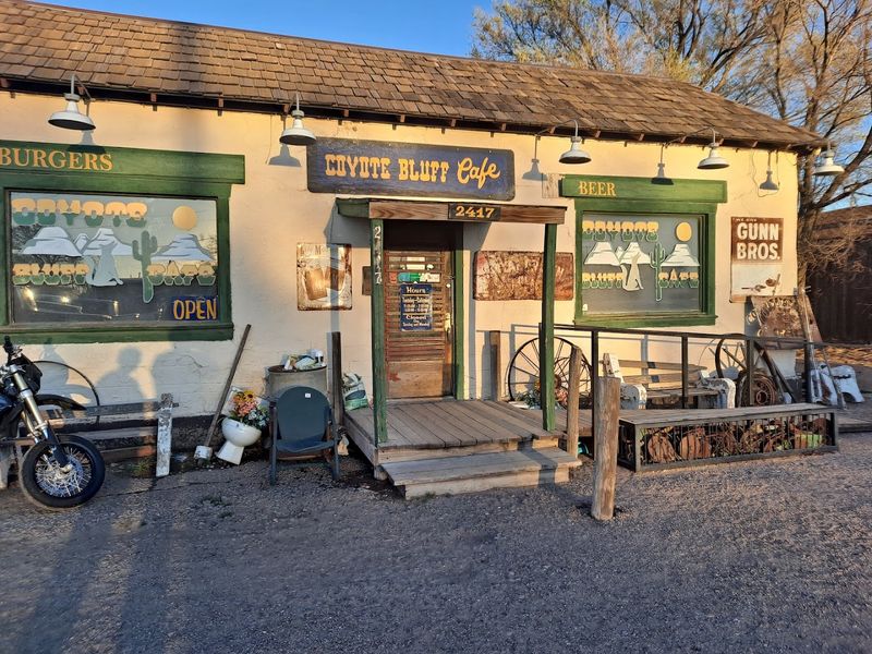 A Place That Feels Like It Belongs to the City, Not the Other Way Around