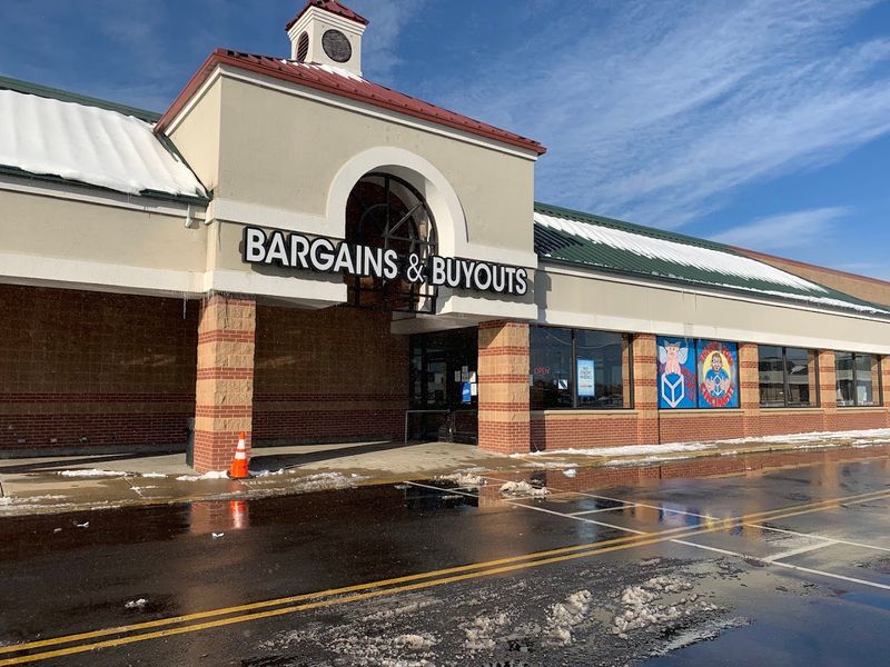 The Ohio Warehouse That Makes Bargain Hunting Feel Strategic