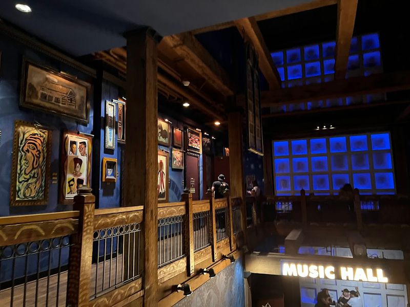 Folk Art Decor That Tells a Story on Every Wall