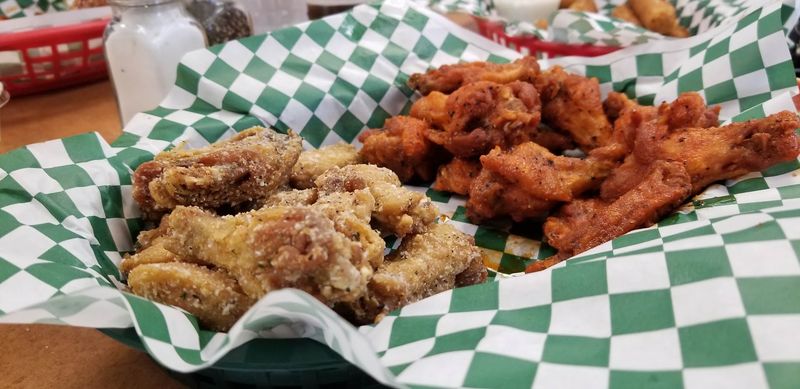 People Drive Seriously Long Distances for These Wings