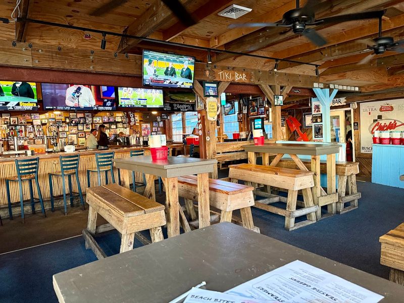 A Rustic Clam Shack Vibe That Feels Genuinely Earned