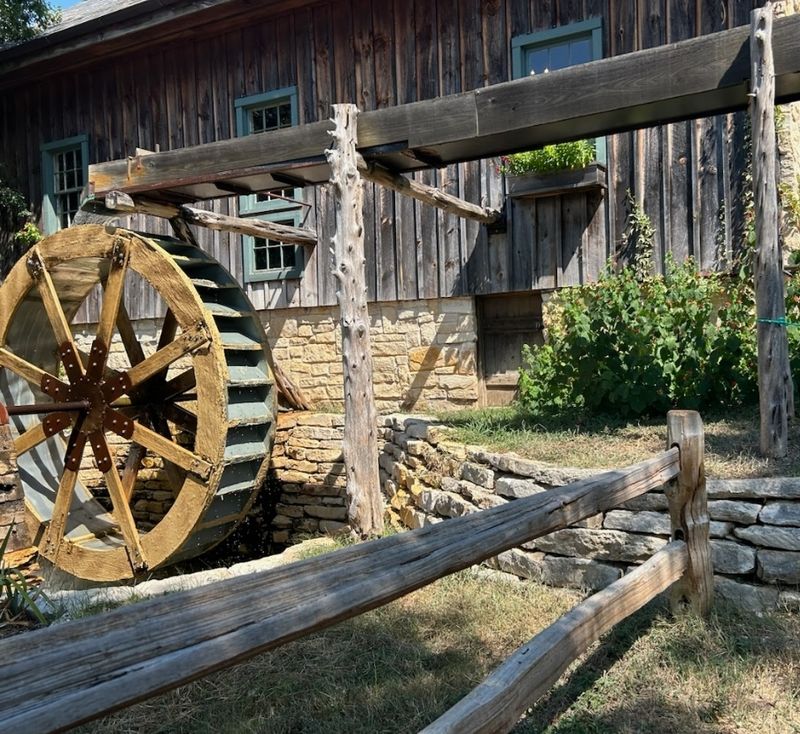 A Community With Deep Roots Built This Restaurant