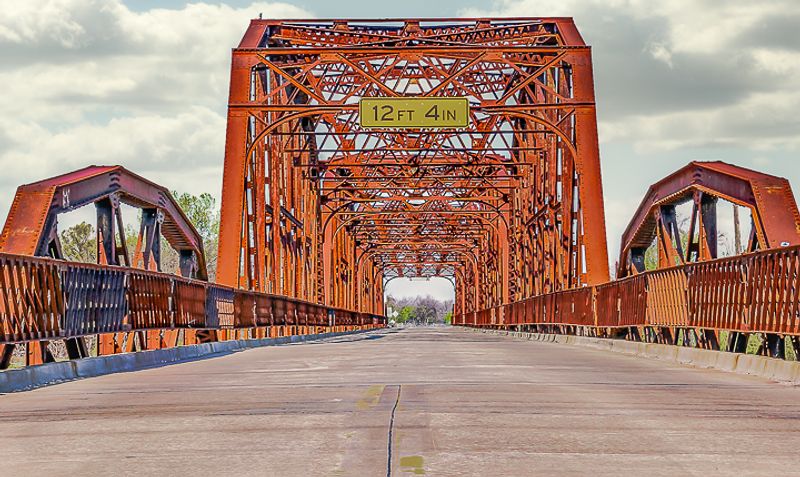 A Bridge Built in 1924 Still Earns Its Spotlight