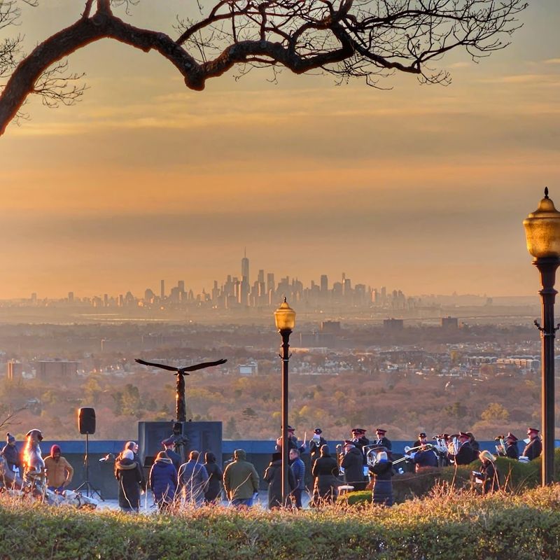 The Panoramic Manhattan Skyline View That Stops You Cold