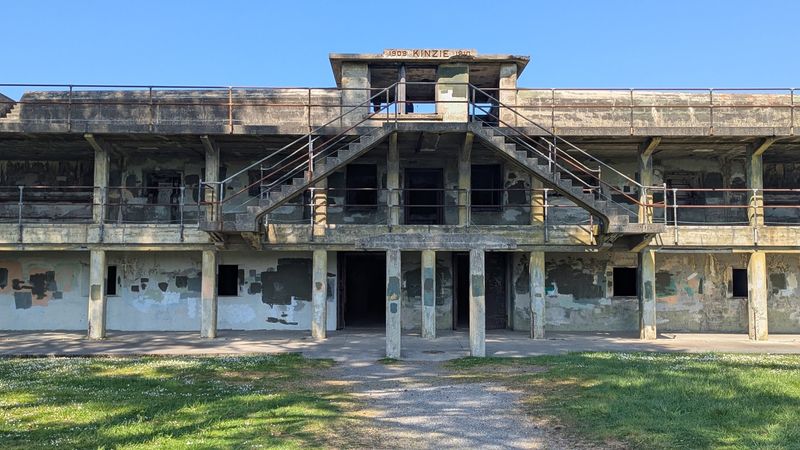 Concrete Batteries And Long Tunnels That Turn Sound Into Echo