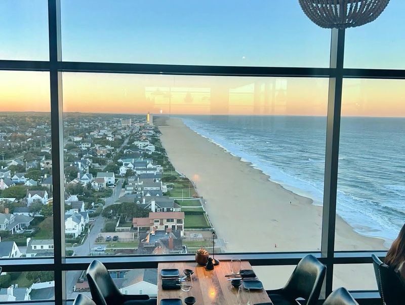 Sky-High Ambiance That Actually Lives Up to the Hype