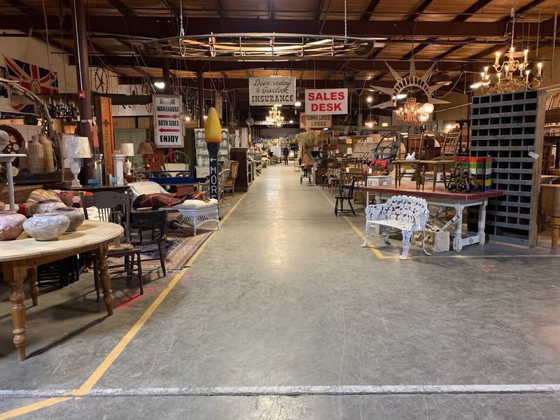 Warehouse-Scale Vintage Shopping That Feels Like A Design Hunt