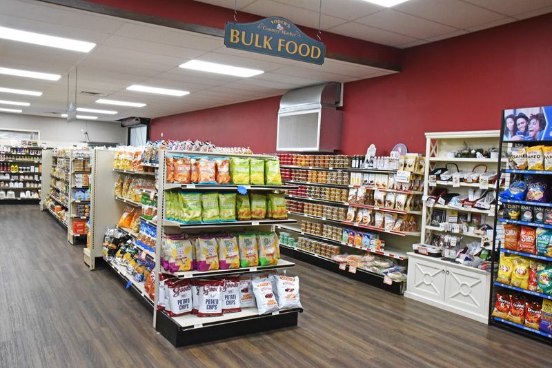 Bulk Food Aisles That Turn A Quick Stop Into A Full Cart