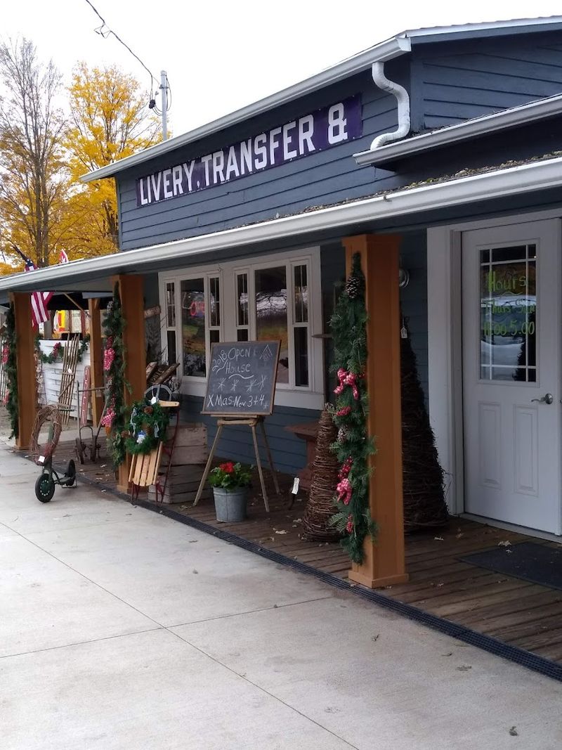 A First Walk Through Town That Feels Built For Browsing