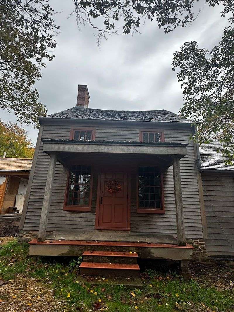 The Origins of the Frazee House and Its Anglo-Dutch Architecture