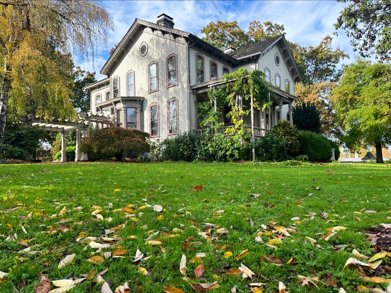 The Story Behind Asahel Bush and His 1878 Mansion
