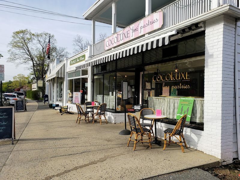 The Wandering Lanes of Peapack-Gladstone