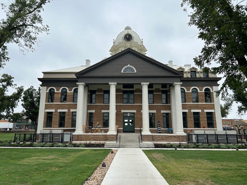 The Mason County Courthouse Square
