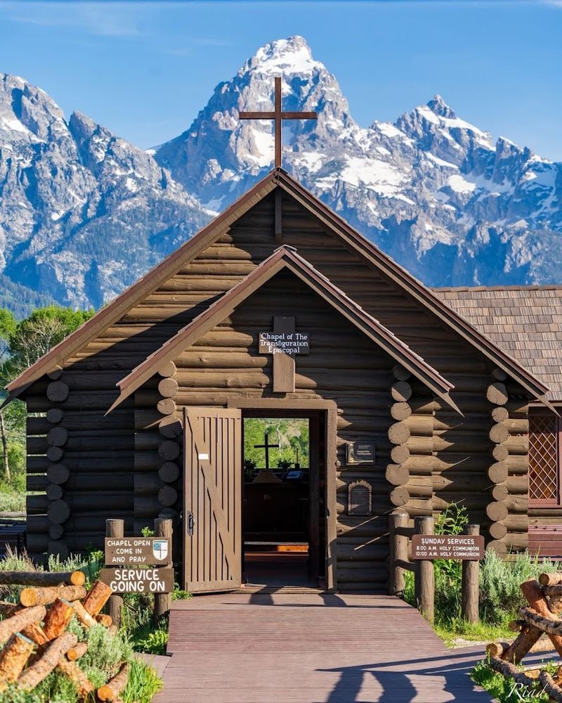 The Rustic Log Chapel With A View That Barely Looks Real