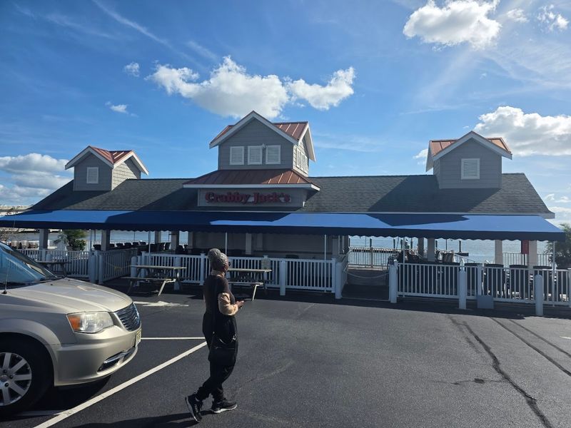 The Atmosphere That Greets You Before You Even Sit Down