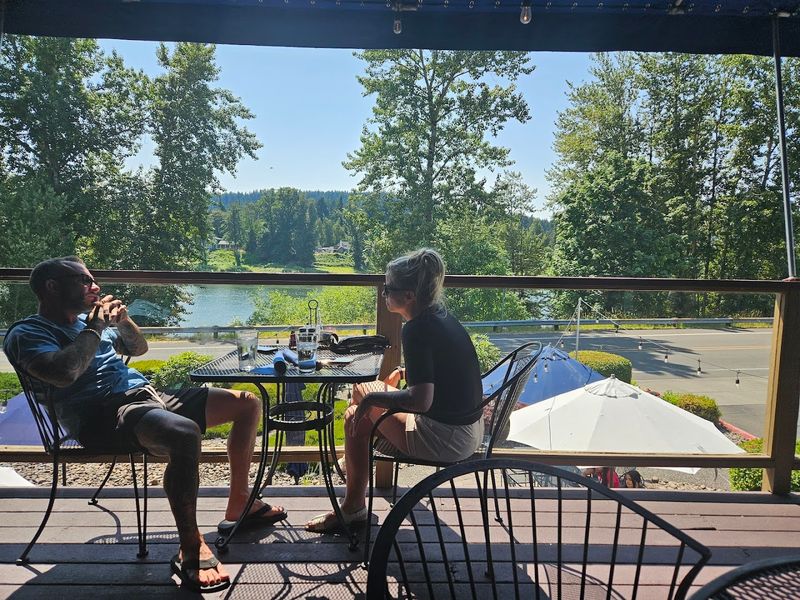 A Riverside Setting That Immediately Wins You Over