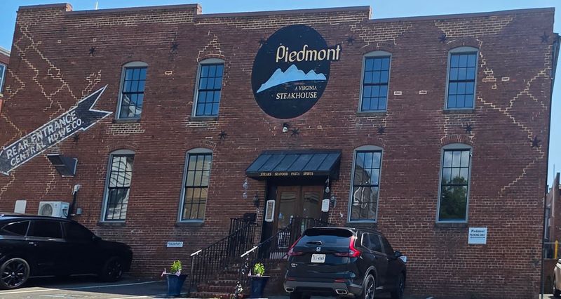 A Historic Building That Sets the Mood Before You Even Sit Down