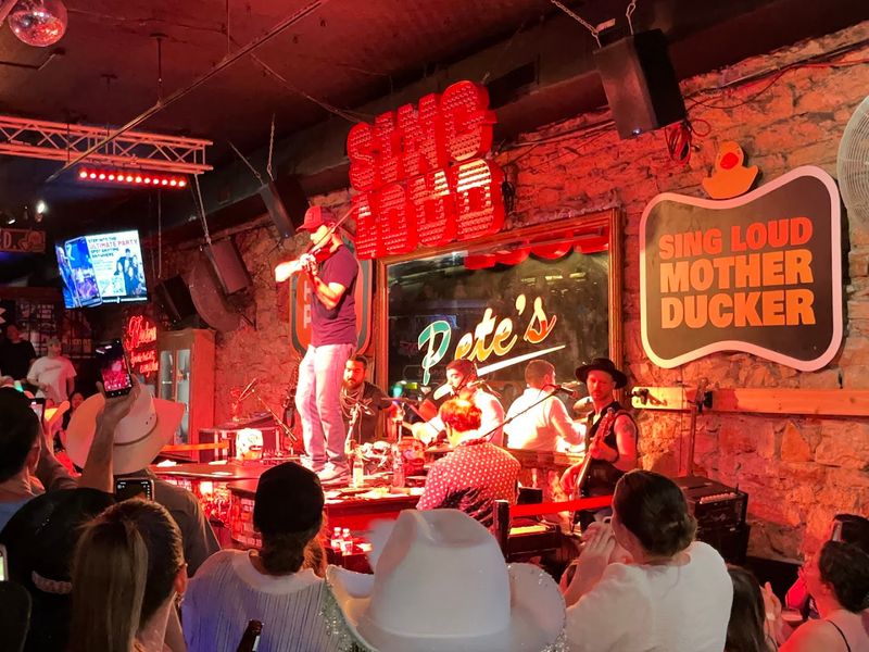 The Dueling Piano Format That Makes Every Night Feel One-of-a-Kind