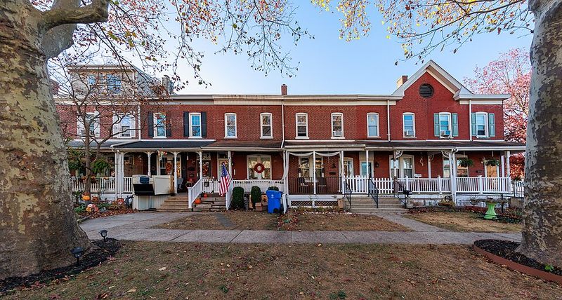 A Town Built From Scratch for Working Families