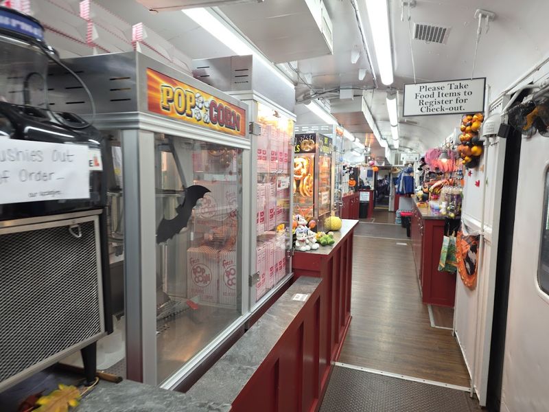 Make Lunch Part Of The Plan During The Layover, Then Reboard Easy